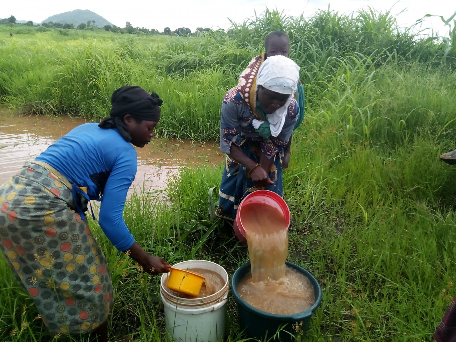 Gathering water in Khobwe Village